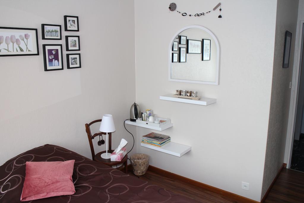 Les Petites Chambres De La Bleue Maison Coeuve 객실 사진